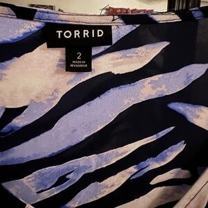 Torrid Black and Blue Abstract Print Blouse